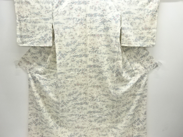 家屋に花模様上代紬着物